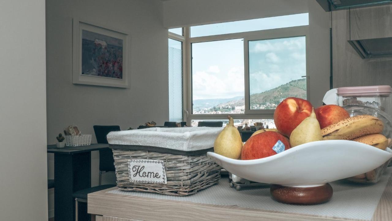 Guesthouse Aschenez Ρέτζιο ντι Καλάμπρια Εξωτερικό φωτογραφία